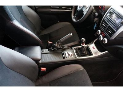 STI Manual 2.5L Bluetooth CD AWD 4 Cylinder Engine 4-Wheel ABS 6-Speed M/T, US $37,923.00, image 29