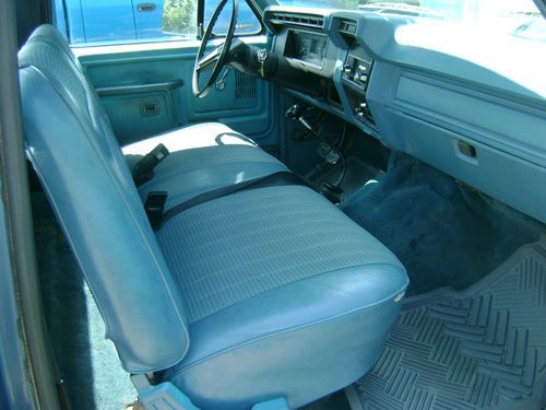 1980 ford f-100 custom standard cab pickup 2-door 4.9l