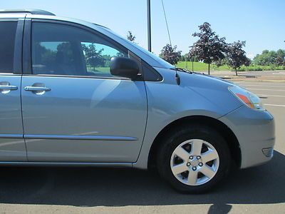 2005 TOYOTA SIENNA LE ONE OWNER NO ACCIDENTS 7 PASSENGER RIMS NO RESERVE, image 17
