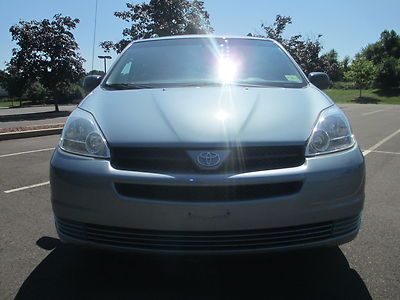2005 TOYOTA SIENNA LE ONE OWNER NO ACCIDENTS 7 PASSENGER RIMS NO RESERVE, image 20