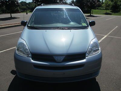 2005 TOYOTA SIENNA LE ONE OWNER NO ACCIDENTS 7 PASSENGER RIMS NO RESERVE, image 21