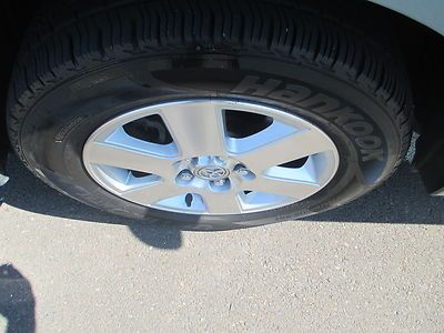 2005 TOYOTA SIENNA LE ONE OWNER NO ACCIDENTS 7 PASSENGER RIMS NO RESERVE, image 22