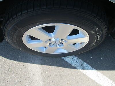 2005 TOYOTA SIENNA LE ONE OWNER NO ACCIDENTS 7 PASSENGER RIMS NO RESERVE, image 23