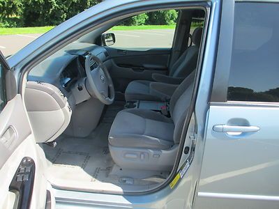 2005 TOYOTA SIENNA LE ONE OWNER NO ACCIDENTS 7 PASSENGER RIMS NO RESERVE, image 28