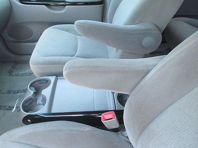 2005 TOYOTA SIENNA LE ONE OWNER NO ACCIDENTS 7 PASSENGER RIMS NO RESERVE, image 42