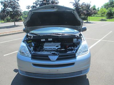 2005 TOYOTA SIENNA LE ONE OWNER NO ACCIDENTS 7 PASSENGER RIMS NO RESERVE, image 78