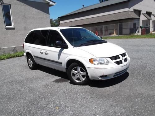 2007 dodge caravan cargo minivan 6cyl white rare find  economical  low reserve