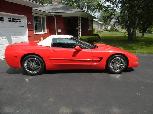 1998 chevrolet corvette base convertible 2-door 5.7l