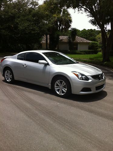 2102 nissan altima coupe 2d silver 2.5 s mint