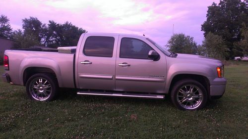 2008 gmc sierra denali 42,000 miles