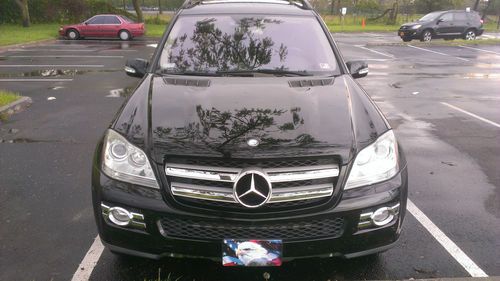 2007 mercedes-benz gl450, navi, rear cam,dvd, clear carfax, p2 package.