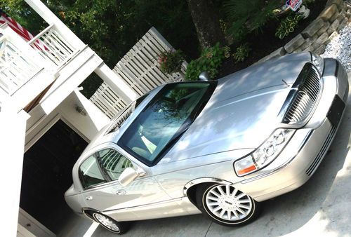 2005 lincoln town car signature limited v8 six passenger luxury