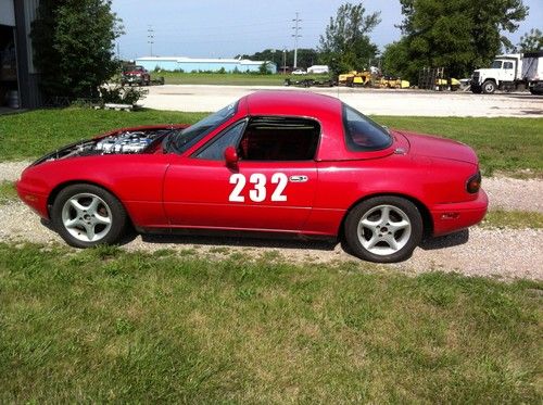 1990 miata race car with hard top