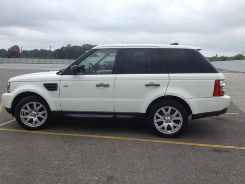 2008 white range rover sport