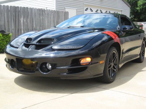 2001 pontiac trans am,ws6,ram air,auto,air,black on black,t-tops,5.7 cu.in.