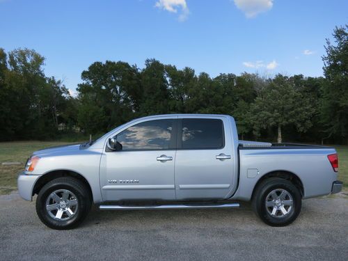 2009 nissan titan se crew cab pickup 4-door 5.6l