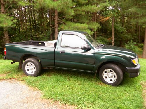 Toyota tacoma std pickup, 2 dr., 5spd, green color,sliding rear glass,bed liner