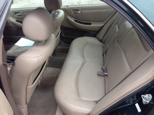 2001 v6 honda accord sedan with leather interior &amp; sunroof