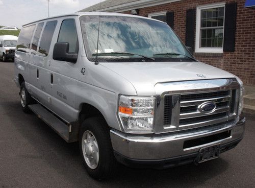 2008 ford e-350 van, bench seating, 10 passenger