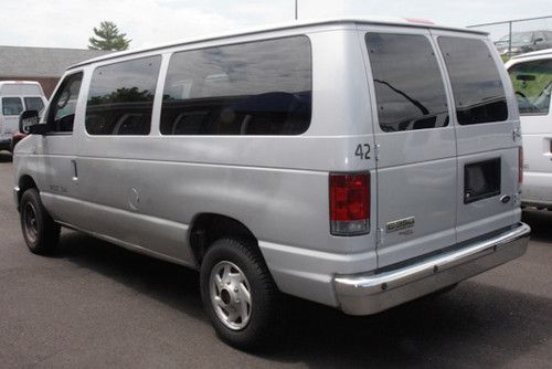 2008 Ford E-350 Van, Bench Seating, 10 Passenger, image 4