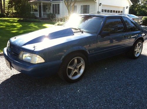 1989 ford mustang lx hatchback 2-door 5.0l