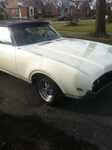 1969 oldsmobile cutlass supreme convertible