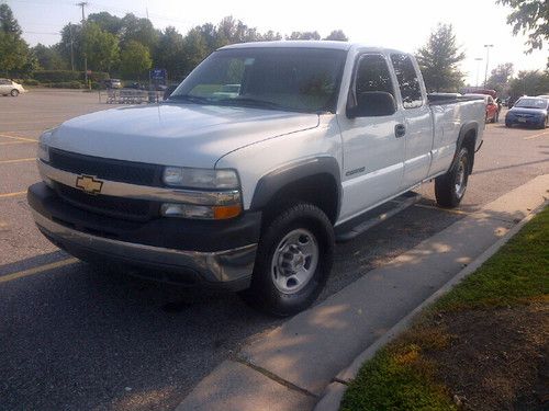 2001 chevy silverado 2500hd extended 4dr 6l