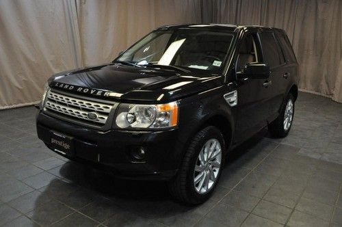 Land rover lr2 hse pkg cold weather pkg navigation 19 wheels  only 11k