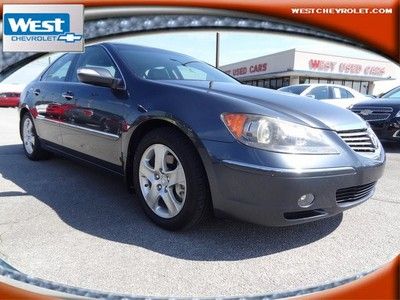 At 3.5lt engine nav cd awd sun/moon roof leather heated seats locally owned trad