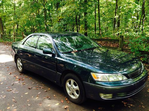 1998 lexus es300 base sedan 4-door 3.0l