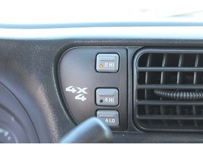 Nice 2004 Chevy S-10 4x4, Crew Cab, P/L P/W, US $7,900.00, image 18