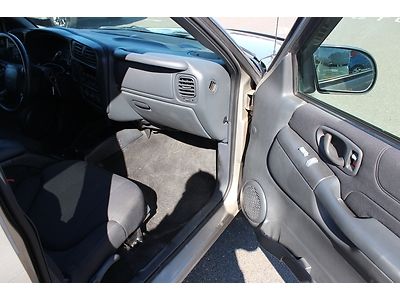 Nice 2004 Chevy S-10 4x4, Crew Cab, P/L P/W, US $7,900.00, image 25