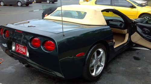 2000 chevrolet corvette base convertible 2-door 5.7l