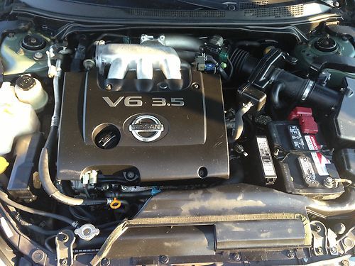 2002 Nissan Altima SE Sedan 4-Door 3.5L, image 2