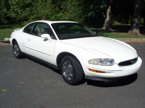 1998 buick riviera base coupe 2-door 3.8l