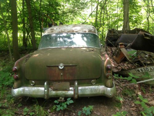 1954 buick roadmaster - lots of original antique parts still on vehicle