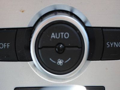 2.0L NAVIGATION LEATHERETTE INTERIOR ONE 1 OWNER POWER HEATED SEATS MIRRORS MP3, image 32