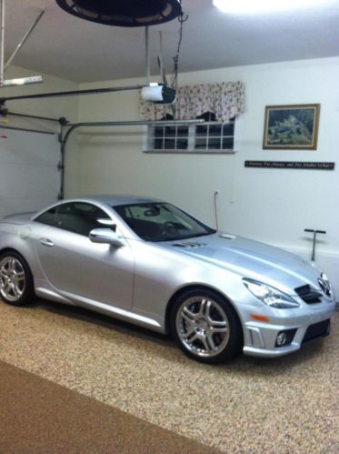 2010 mercedes-benz slk55 amg base convertible 2-door 5.5l