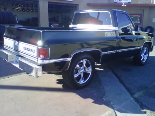 1985 chevrolet c10 custom standard cab pickup 2-door 5.7l 85 2 wheel drive truck