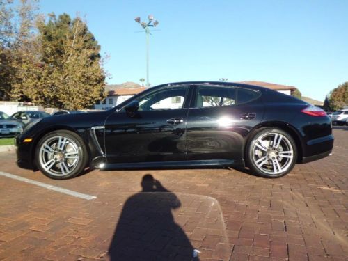 2013 porsche panamera /premium pkg/trbo wheels /4500 mi