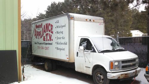 2001 gmc savana 3500 base cutaway van 2-door 6.5l