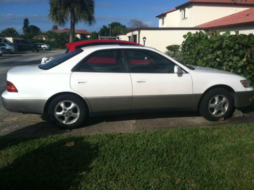 1998 lexus es300 base sedan 4-door 3.0l