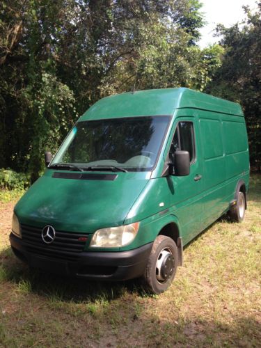 2003 dodge sprinter 3500 base standard cargo van 3-door 2.7l