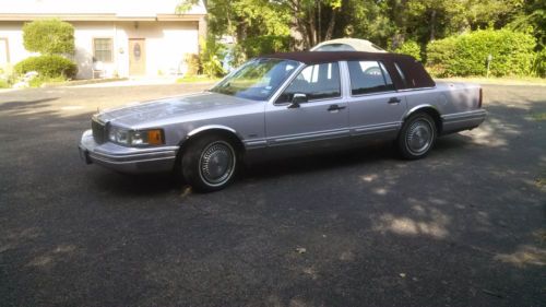 1992 Lincoln Town Car 23,000 miles, Showroom new, years in storage, US $5,500.00, image 3