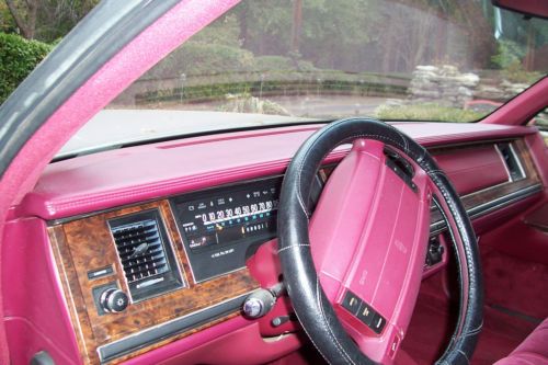 1992 Lincoln Town Car 23,000 miles, Showroom new, years in storage, US $5,500.00, image 6