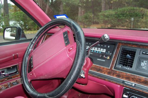 1992 Lincoln Town Car 23,000 miles, Showroom new, years in storage, US $5,500.00, image 10