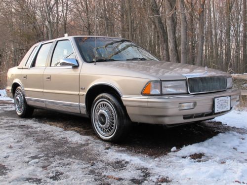 1992 chrysler lebaron landau,  one owner