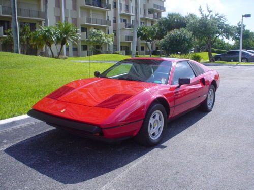 1988 ferrari / mera  ( ferrari 308 replica ).  very rare collector car.