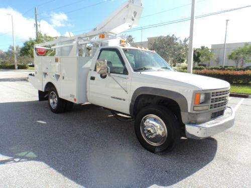 Chevy gmc 3500hd altec 34&#039; bucket truck diesel low miles utility (no reserve)