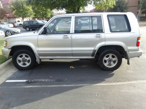 1999  isuzu trooper le